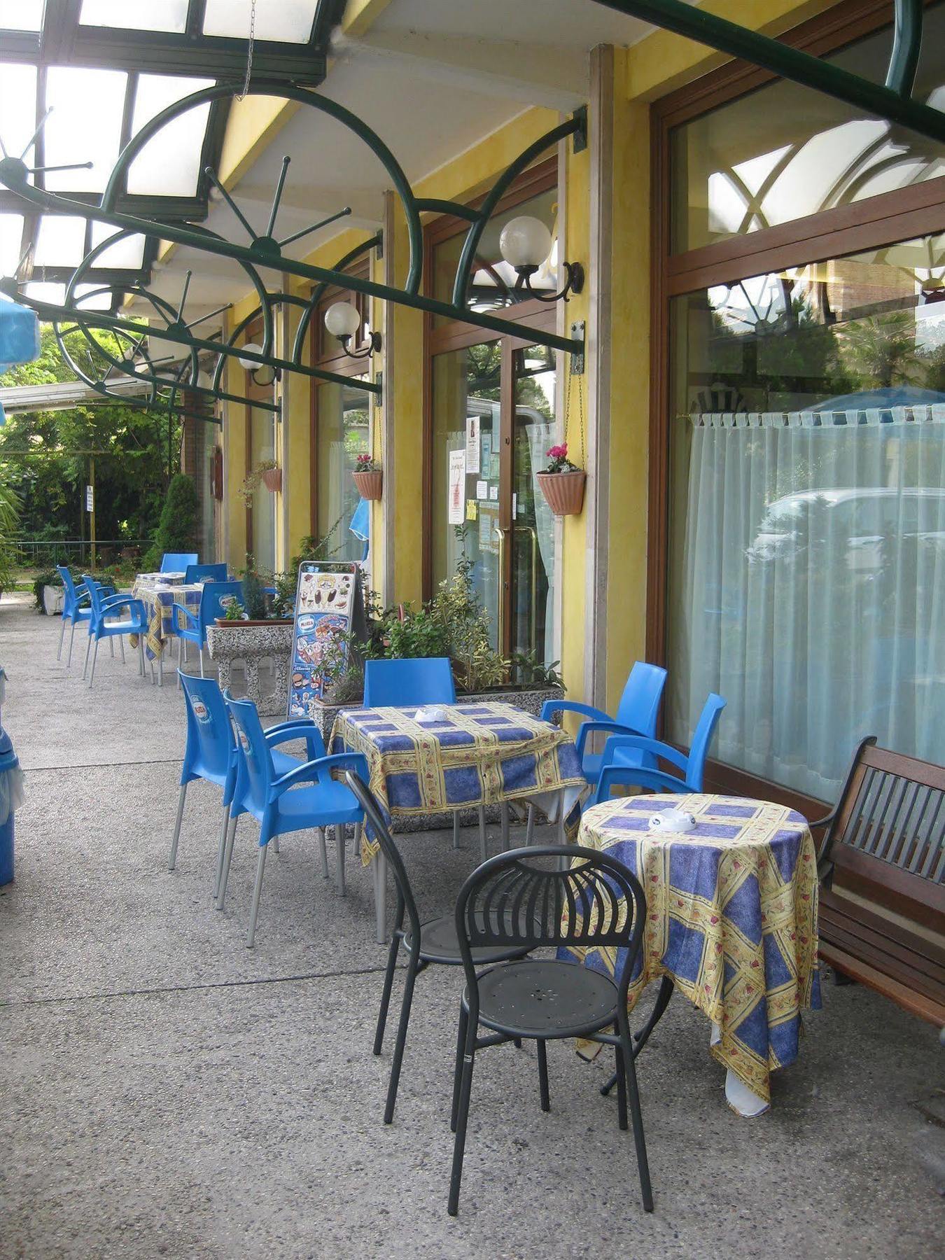 Hotel Al Giardino Тревизо Екстериор снимка